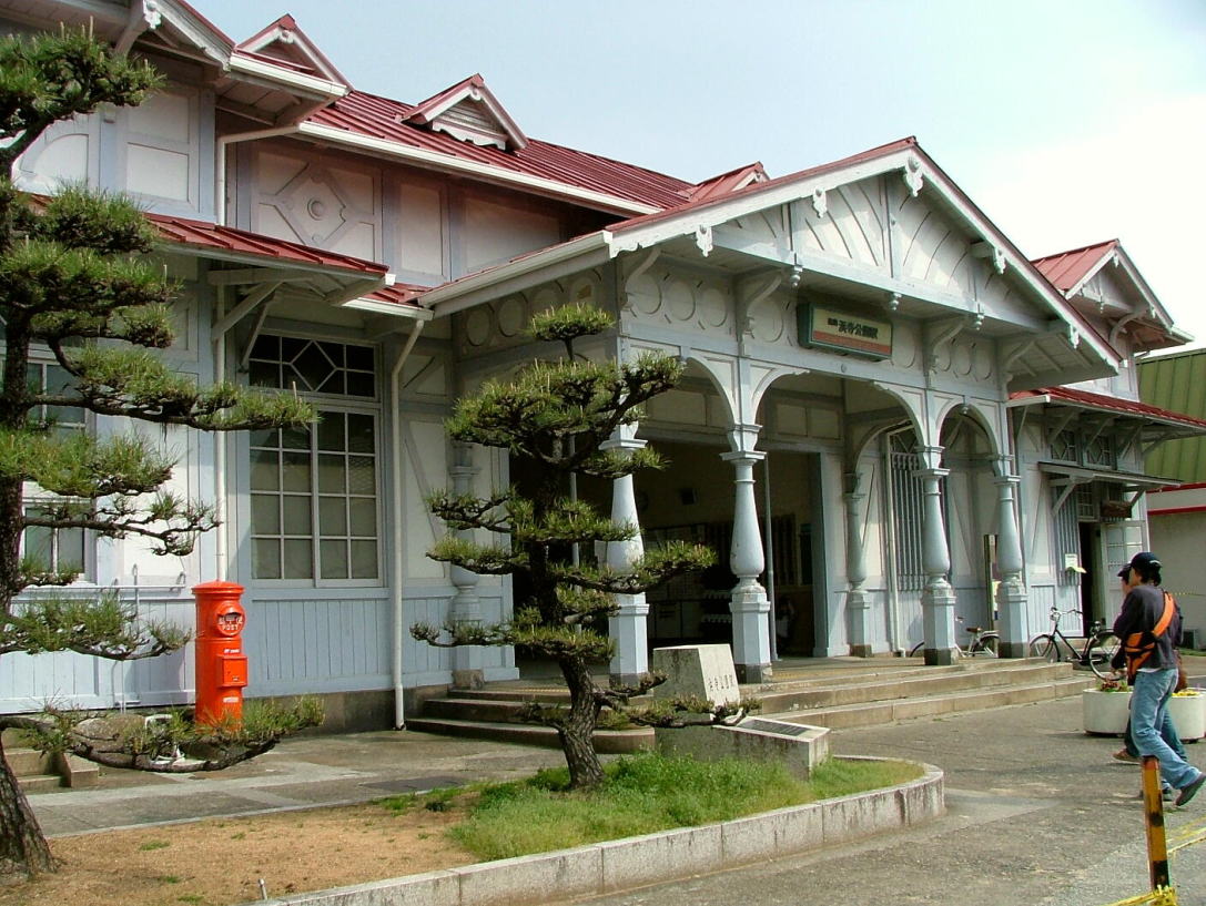 東京駅の設計者として知られる辰野金吾が最初に設計した鉄道駅舎