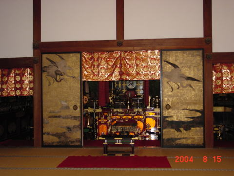 本堂の須弥壇