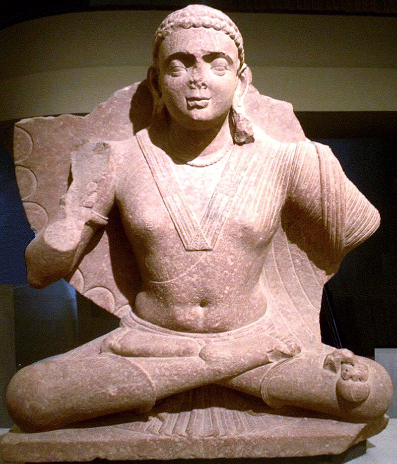 マトゥラーの弥勒菩薩坐像（2世紀）