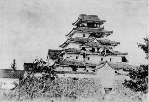 戊辰戦争後の鶴ケ城の本丸